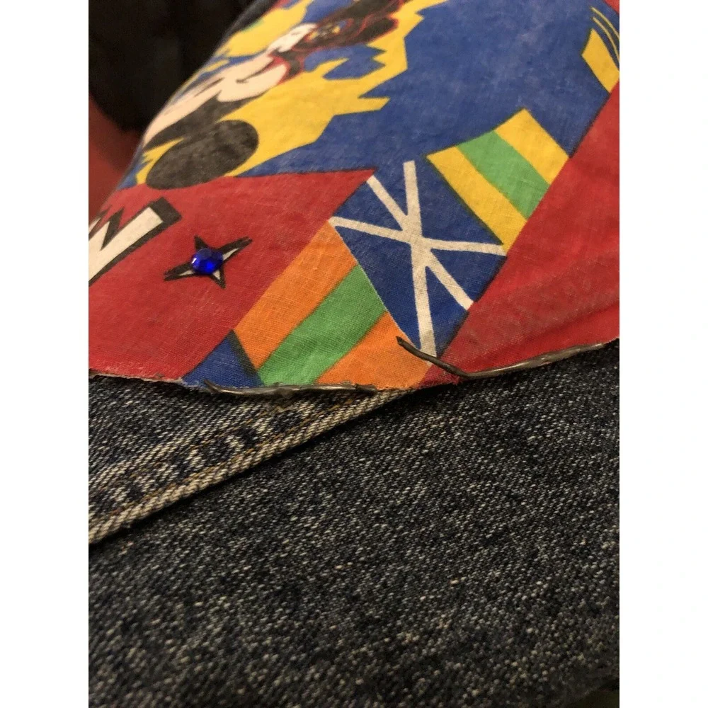 Vtg Levis Trucker Jacket Men's‎ M Blue Denim 70507-4890 Mickey Mouse World Tour
